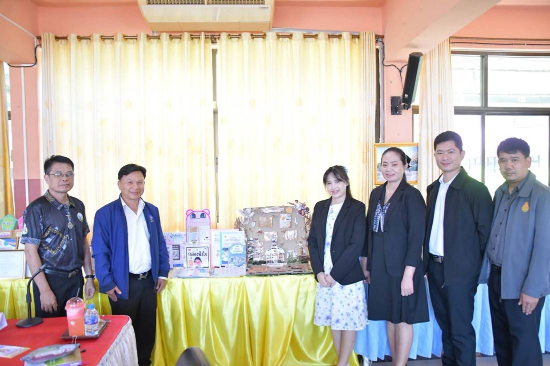 ประชุมและงานบริหารโรงเรียน