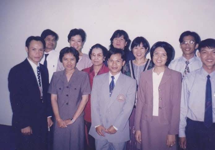 ภาพในอดีตกับเพื่อนร่วมงาน